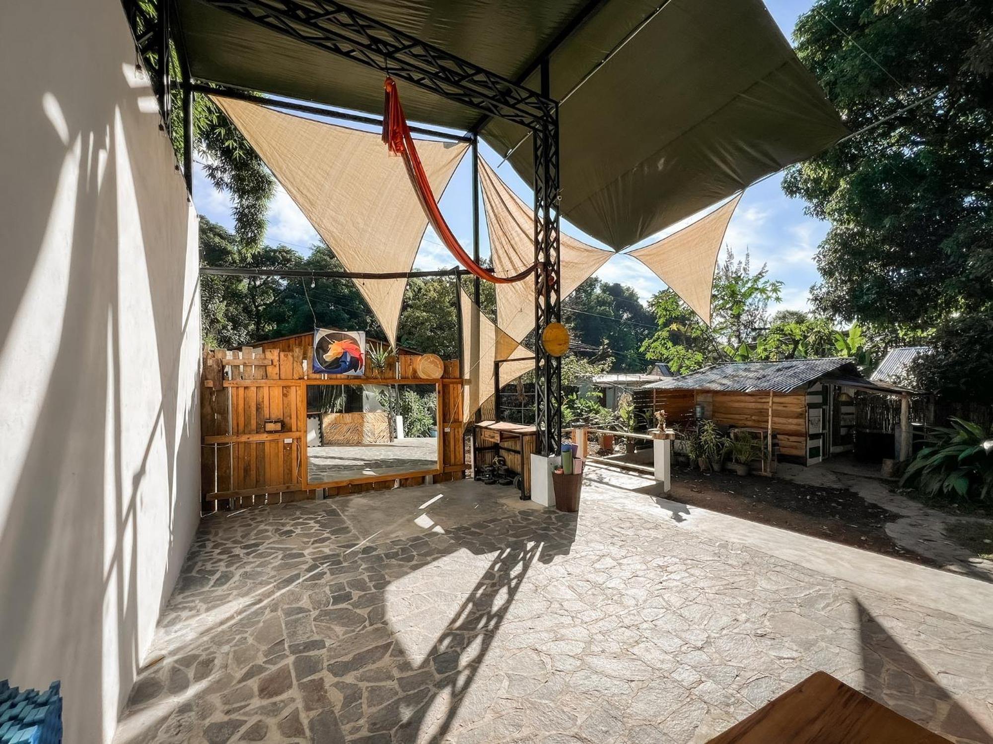 Unicorn Reborn - Peaceful Rentals San Marcos La Laguna Exterior foto